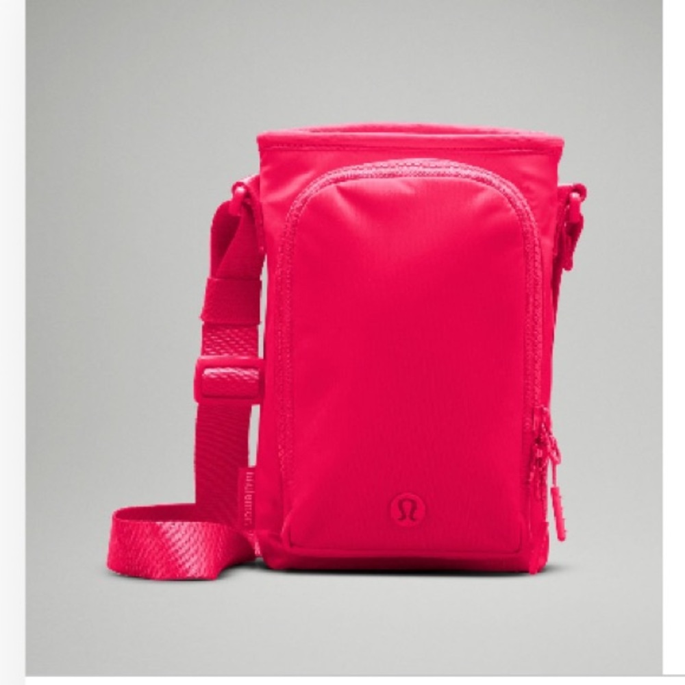 lululemon athletica Water Bottle Crossbody Bag 2L